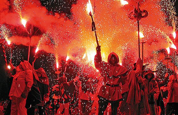 Correfoc, La Festa майор де Грасиа, Барселона